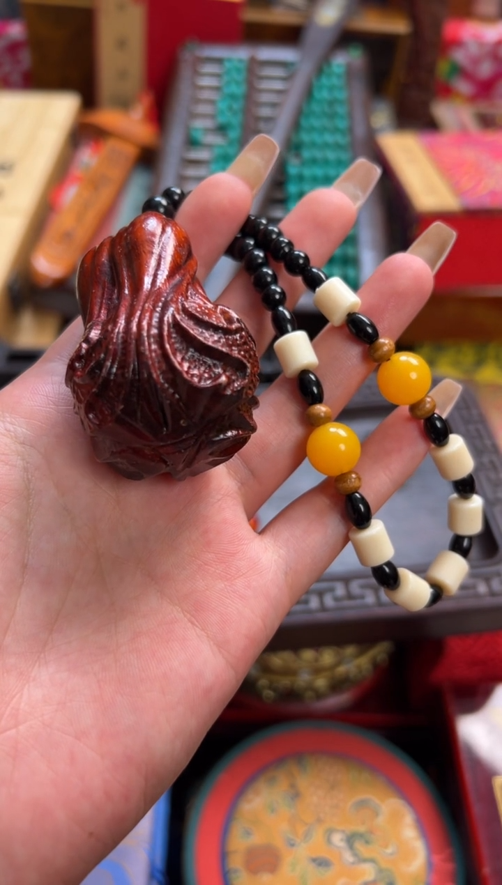 檀香紫檀（小叶紫檀）--------瓷---------白菜