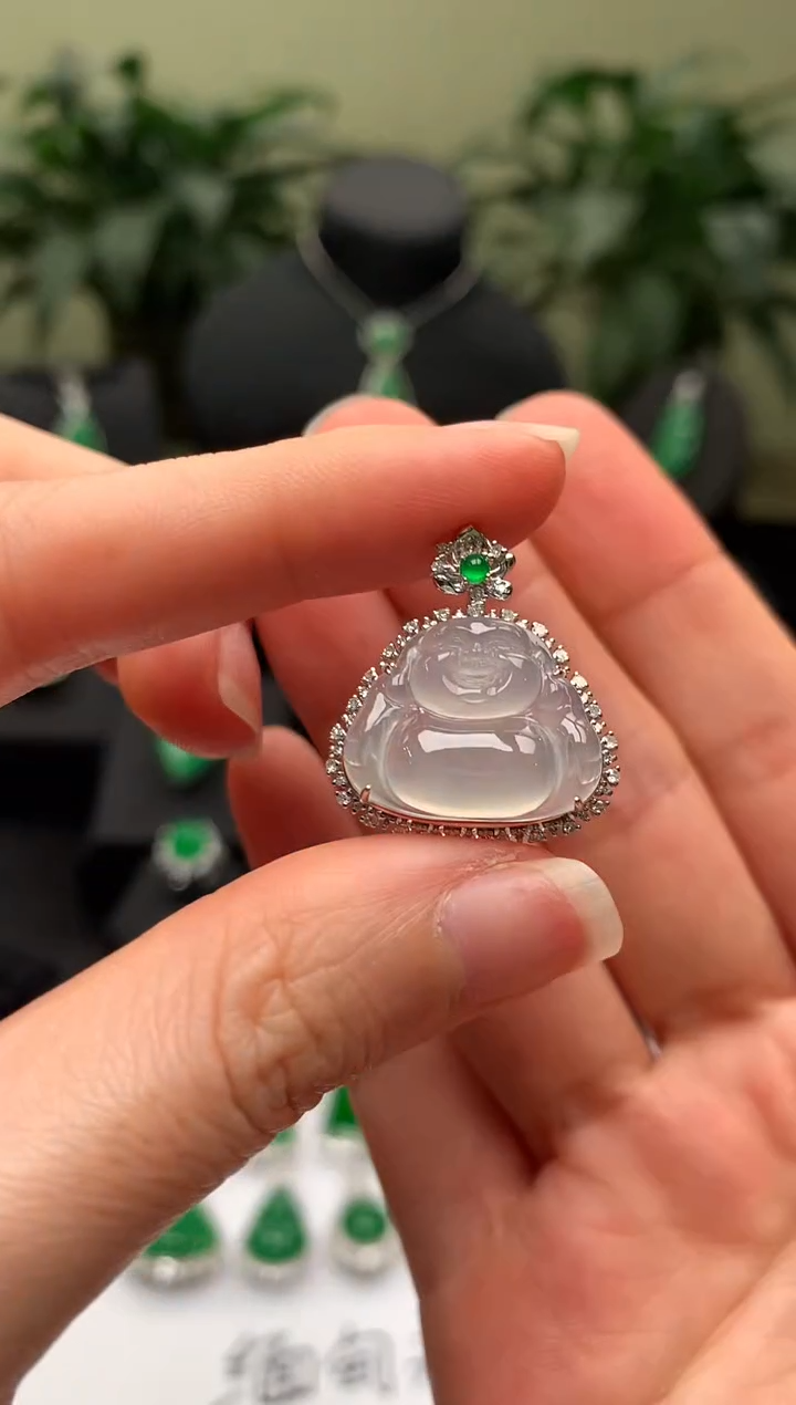 【闪购商品】翡翠颈饰18K金镶嵌佛公