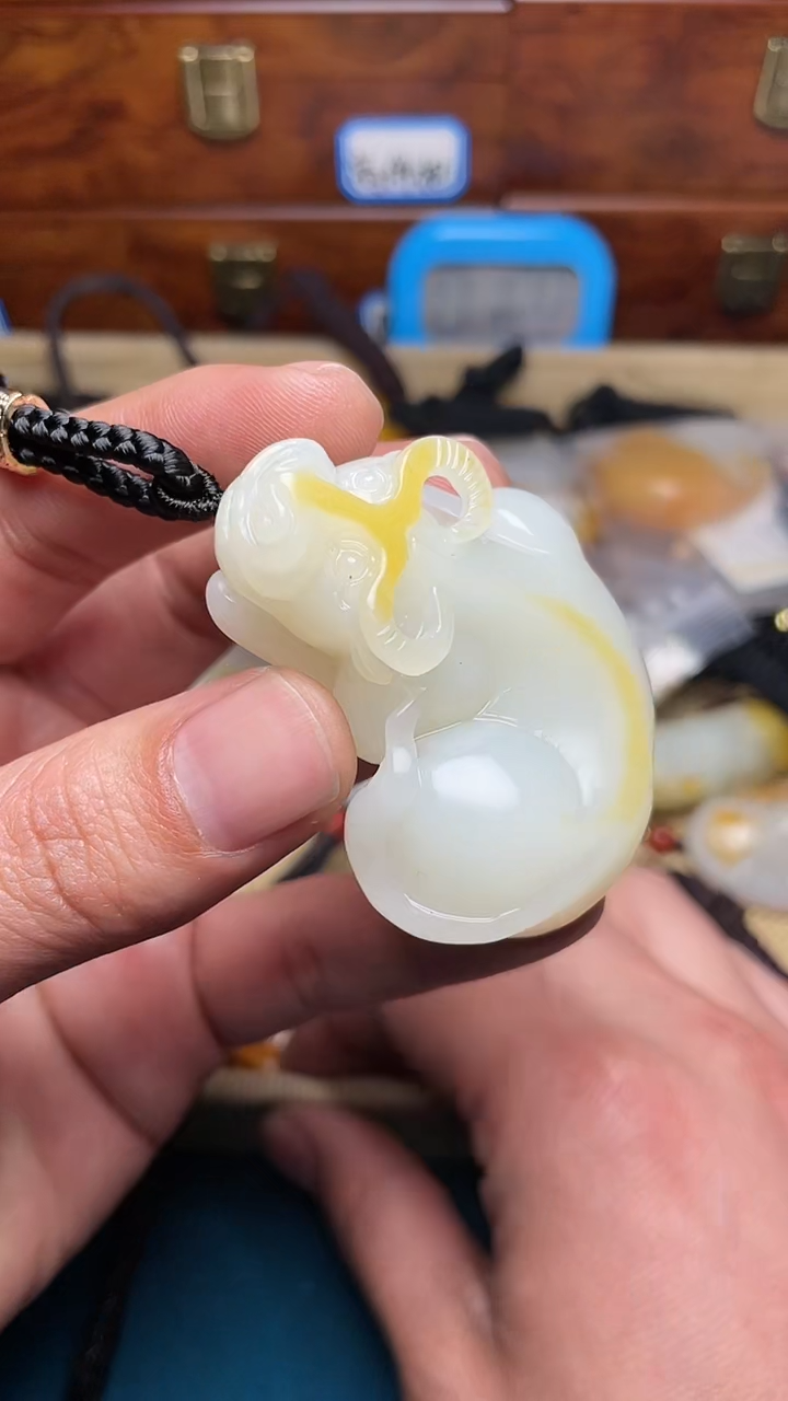 【闪购商品】和田玉挂件未镶嵌和田玉