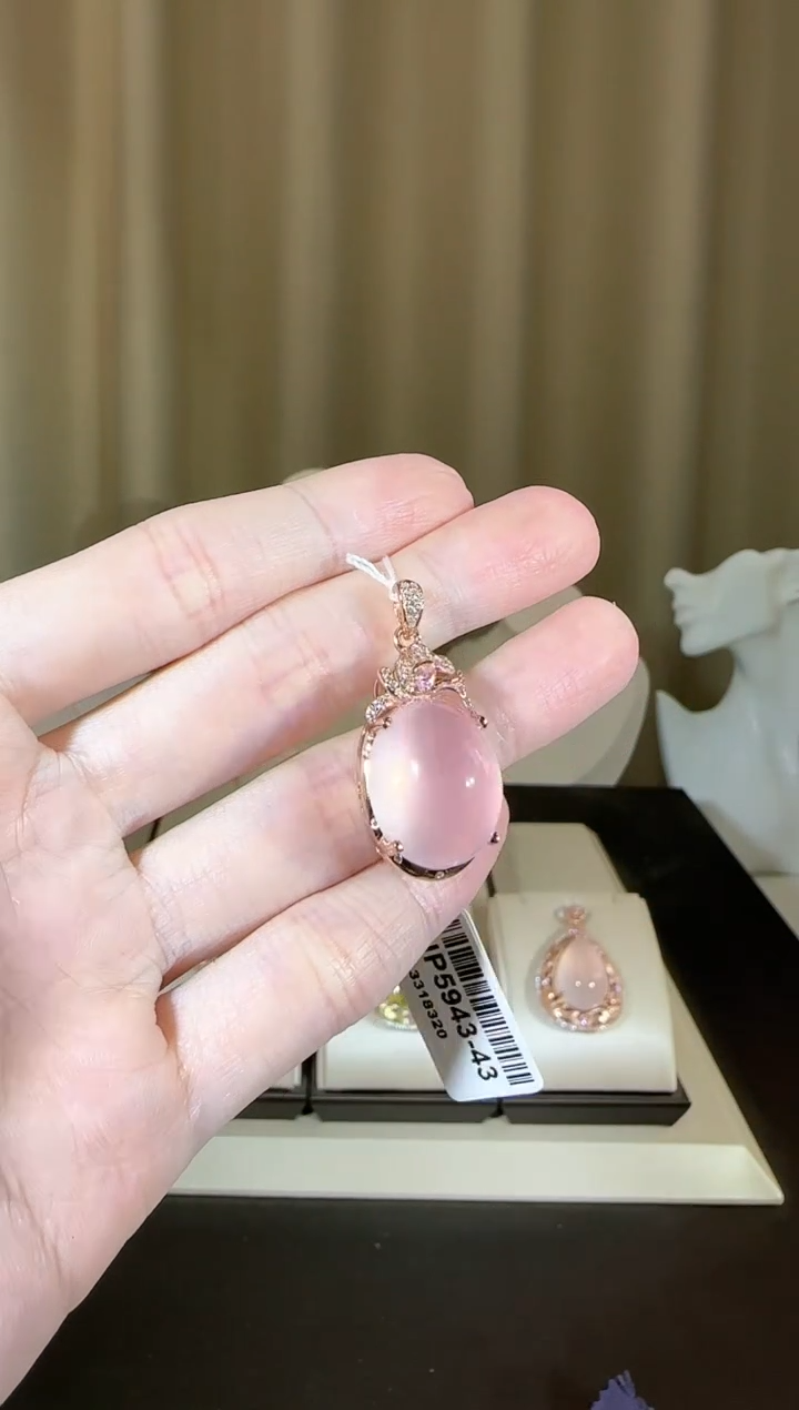 【闪购商品】芙蓉石颈饰银S925镶嵌15*19mm星光粉水晶