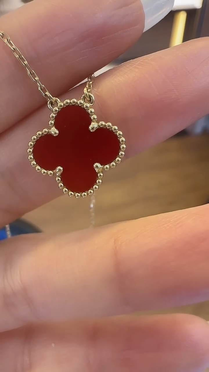 18K金镶嵌项链玛瑙/玉髓项链