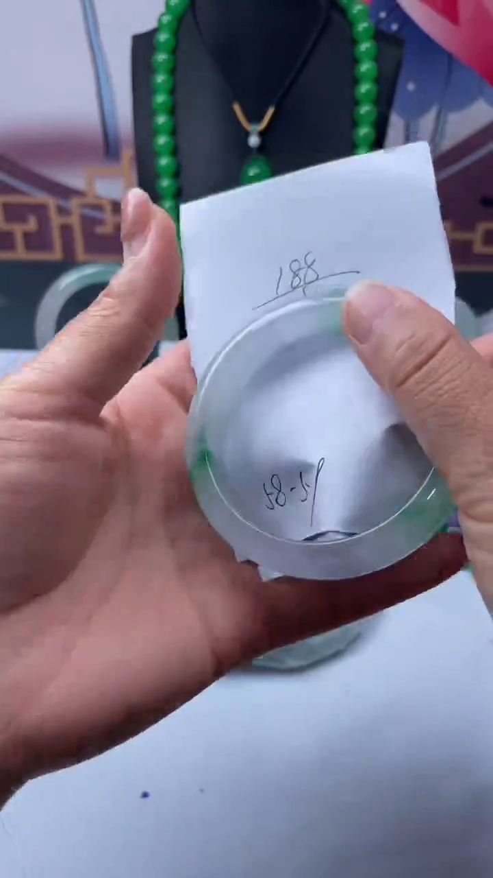 非金属仿水晶用****3手镯