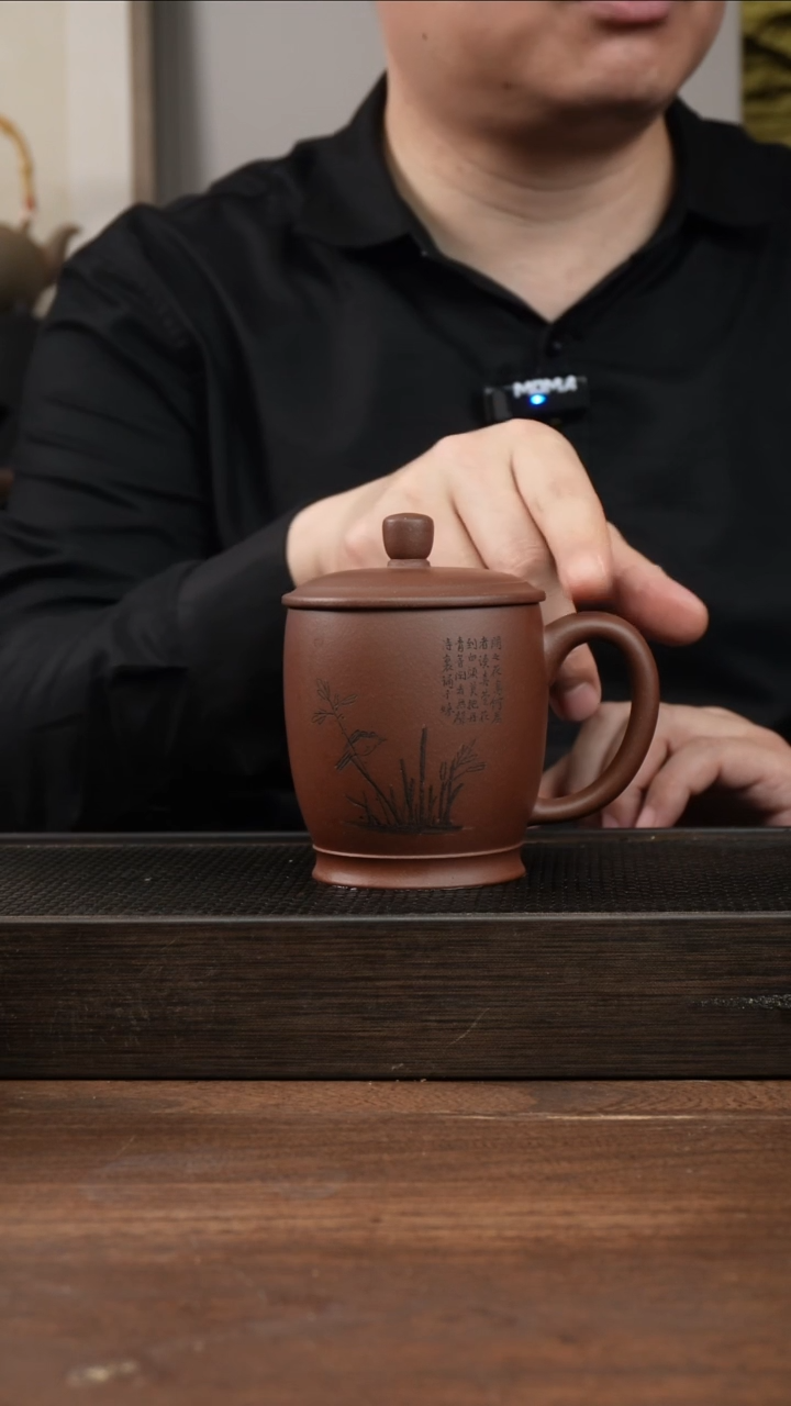 茶杯紫砂紫泥兰花刻绘新款 盖杯 ！ 