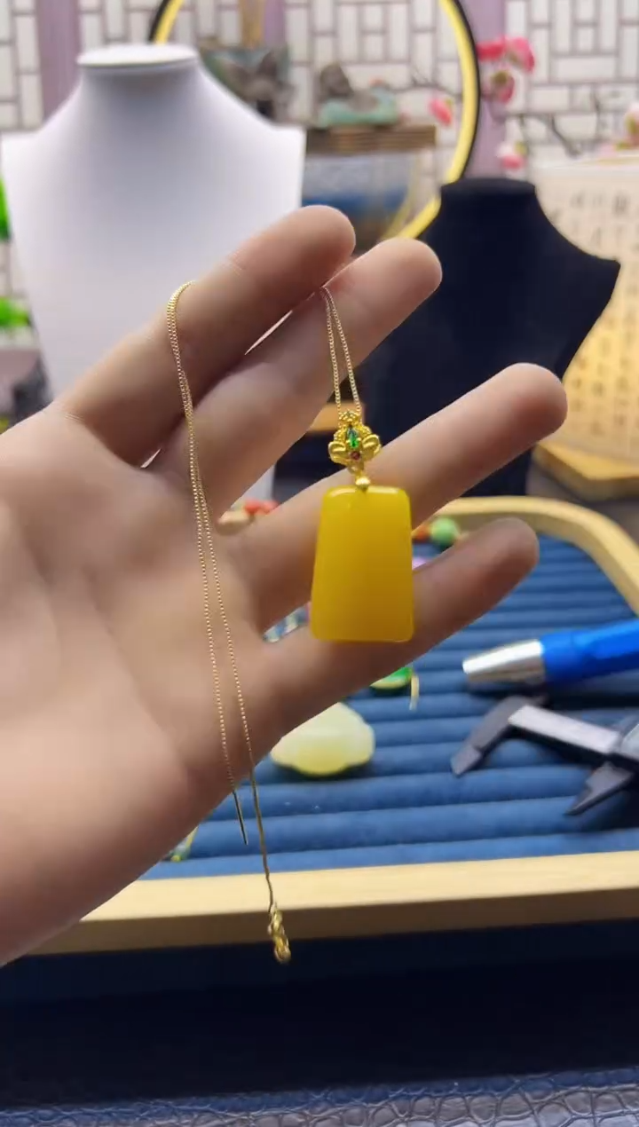 【闪购商品】蜜蜡耳饰14K金镶嵌D63