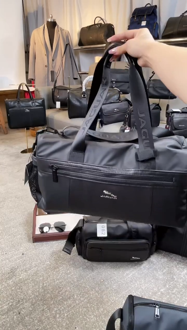 牛皮（革）韩爵绅士包包皮具083