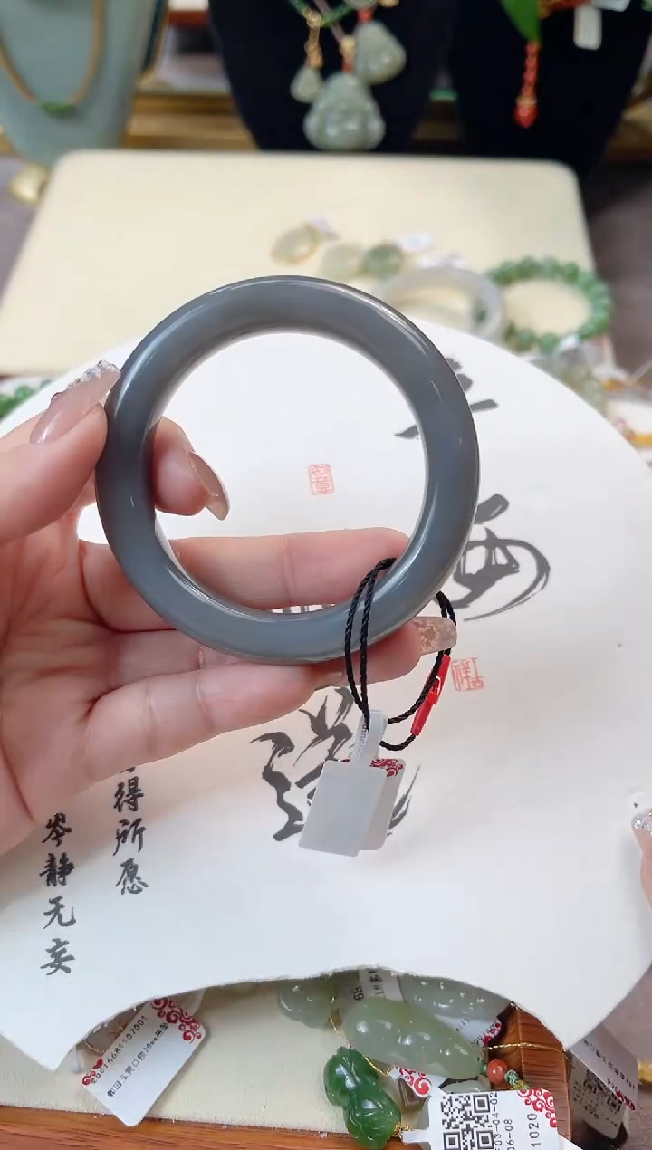 【闪购商品】和田玉手镯未镶嵌圈口53+mm cs