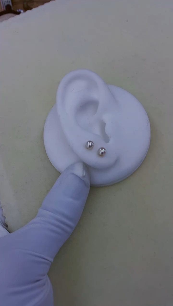 18K金镶嵌耳钉海水珍珠仙女耳钉4.5-5mm