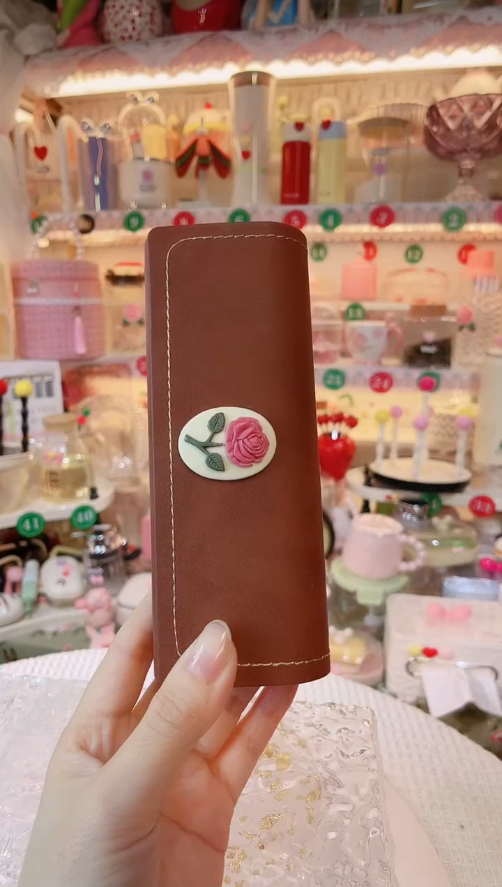 【闪购商品】摆件眼镜盒棕色品质好，发货快，放心拍