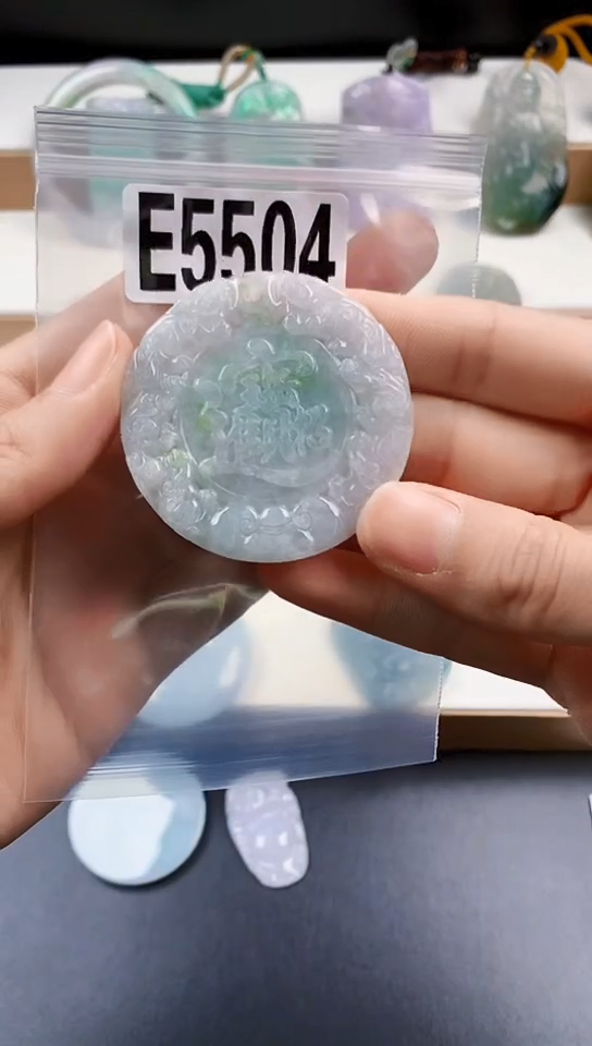 颈饰未镶嵌翡翠天然翡翠吊坠挂件