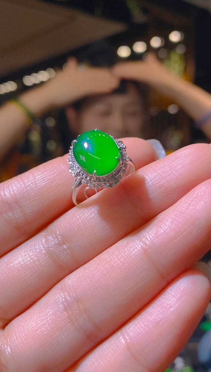 【闪购商品】翡翠戒指18K金镶嵌029       
