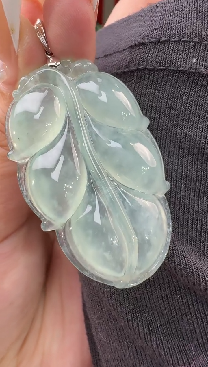【闪购商品】翡翠颈饰18K金镶嵌挂件