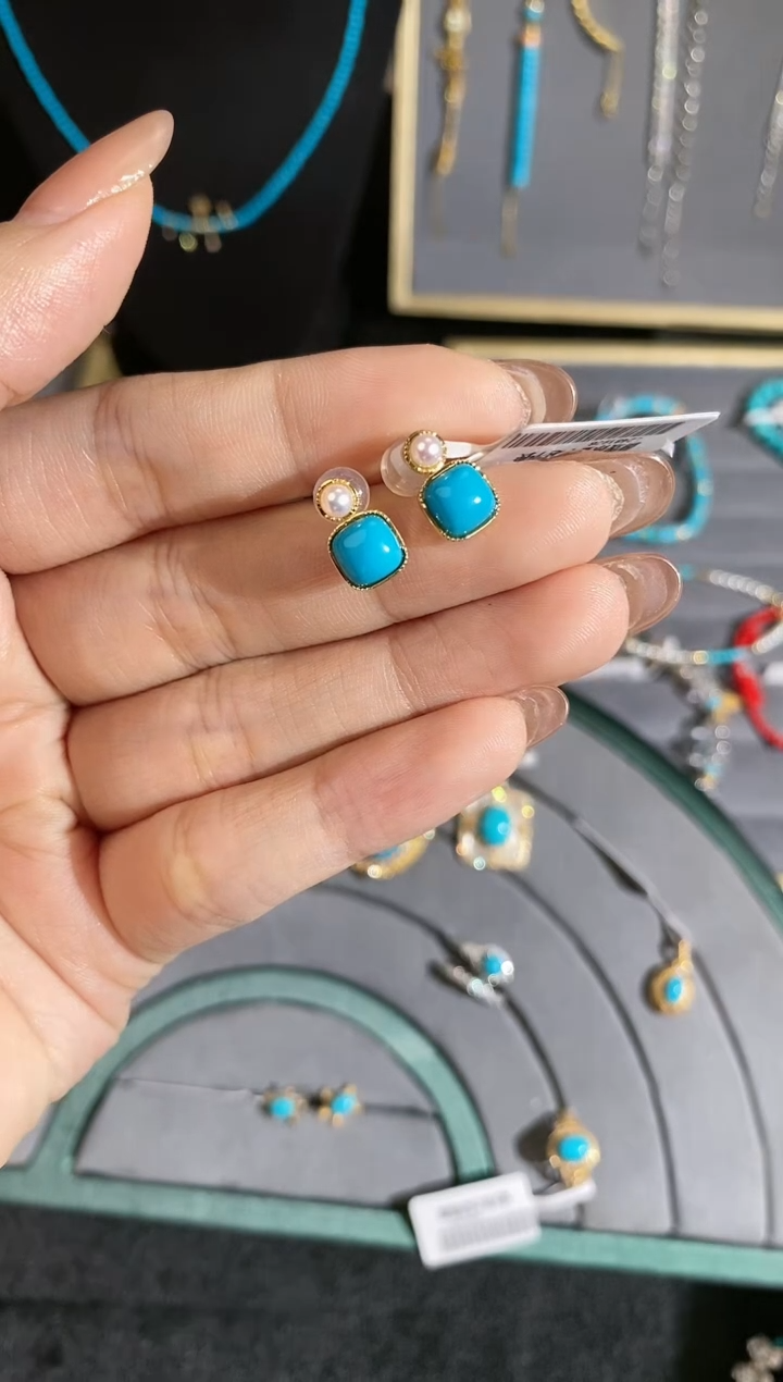 【闪购商品】绿松石耳饰18K金镶嵌耳钉