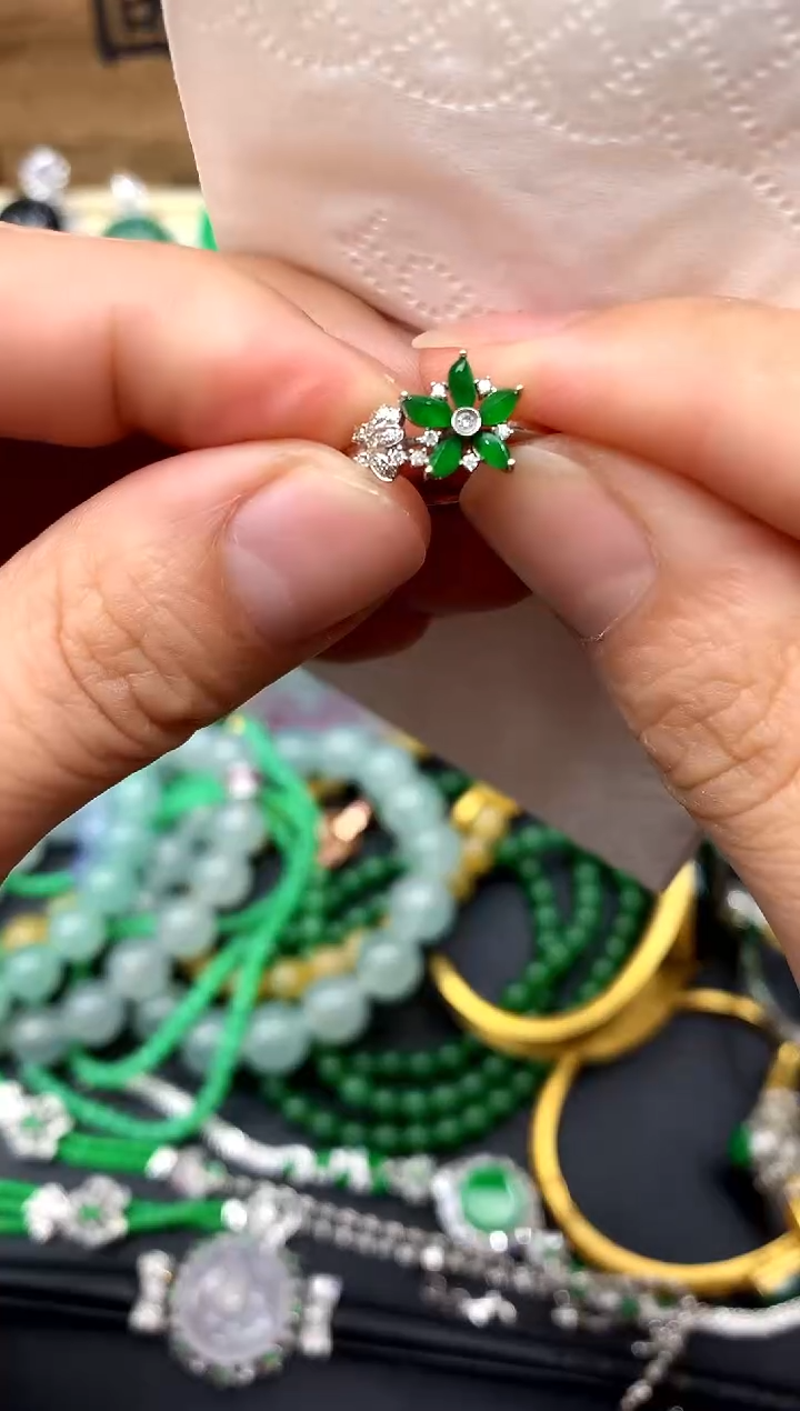 【闪购商品】翡翠戒指18K金镶嵌246-中国好珍宝