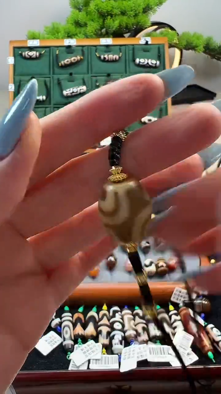 玛瑙/玉髓（覆膜）颈饰未镶嵌28.（微瑕随机发货）