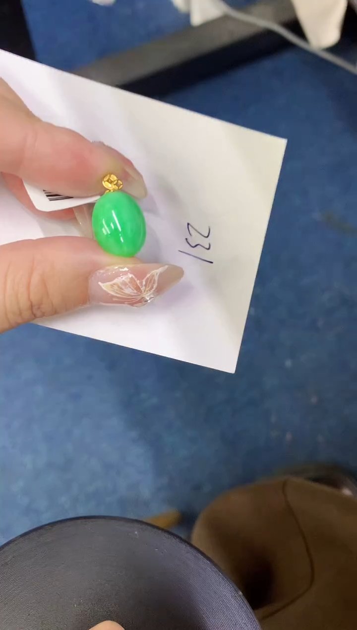 【闪购商品】翡翠颈饰18K金镶嵌0000000000