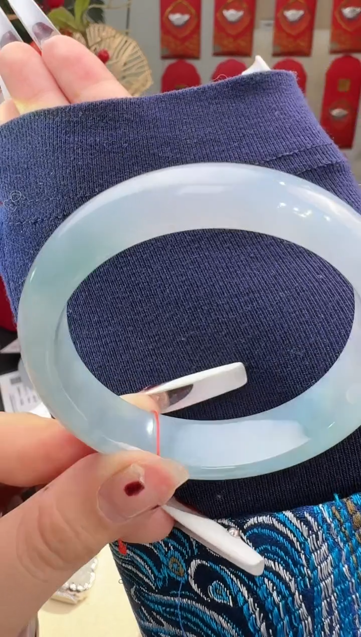 【闪购商品】翡翠手镯未镶嵌手镯