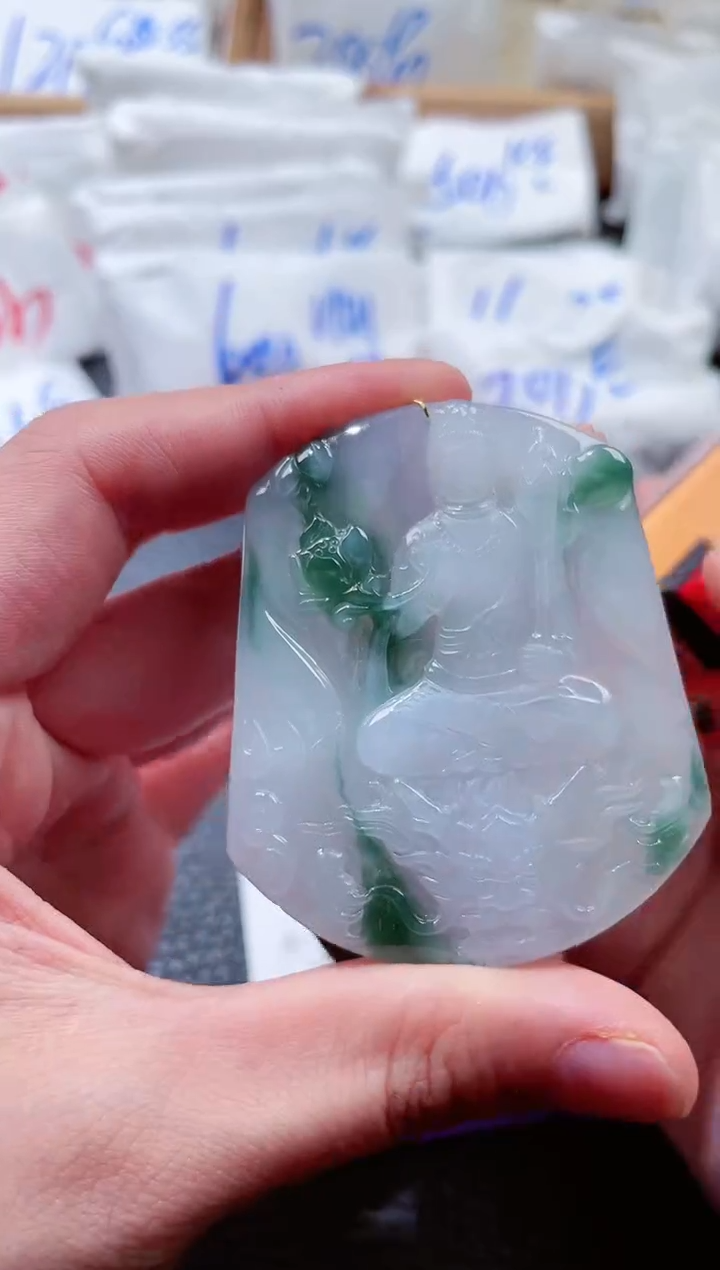 翡翠未镶嵌颈饰00000995御龙虚空