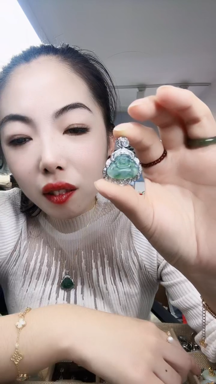 【闪购商品】翡翠颈饰银S925镶嵌佛公吊坠