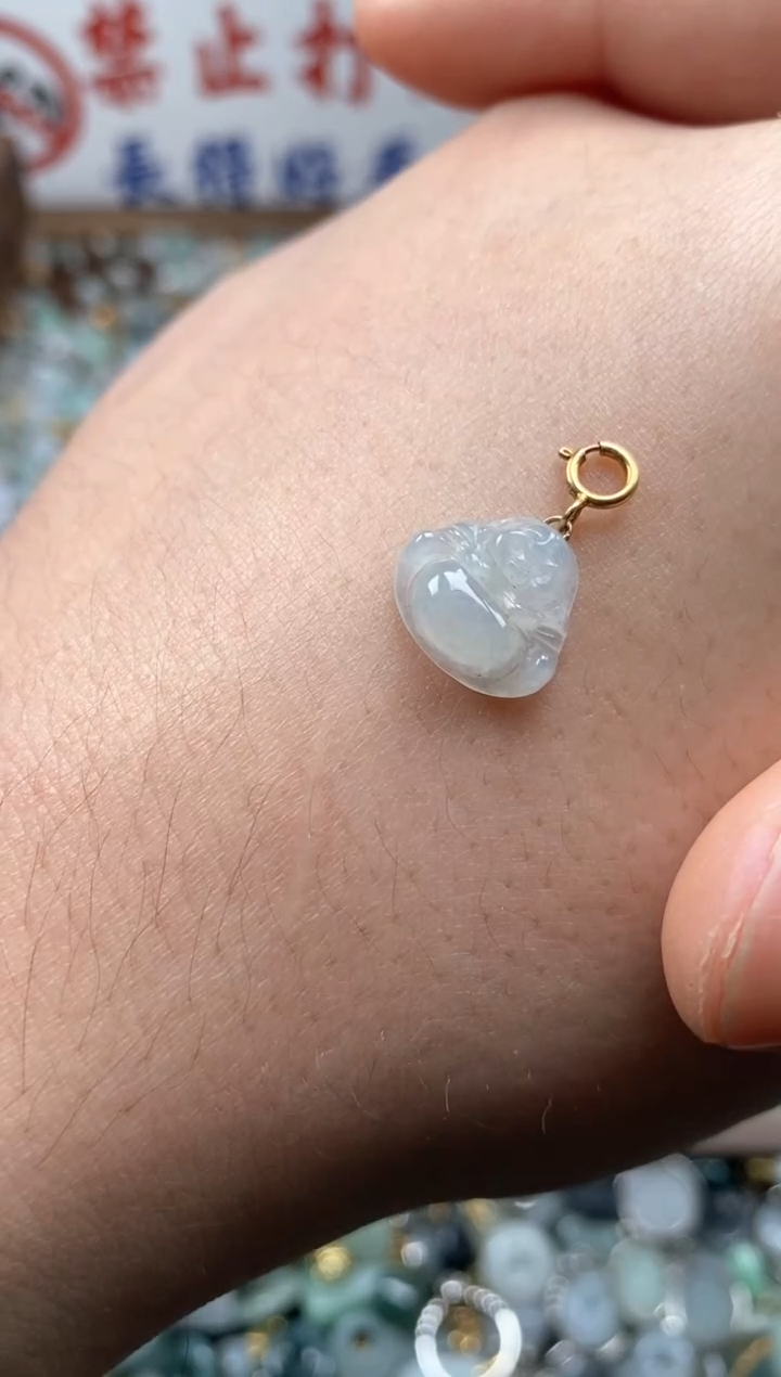 【闪购商品】翡翠颈饰未镶嵌新年快乐！