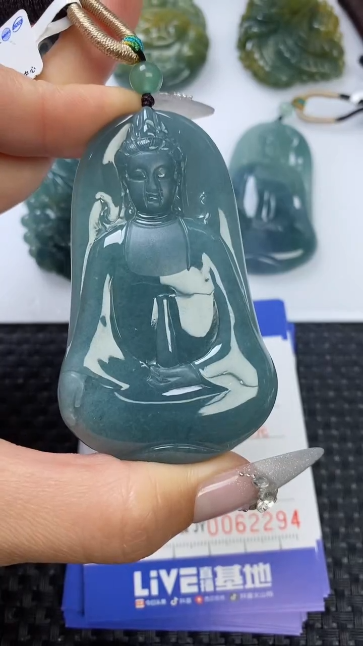 【闪购商品】翡翠颈饰未镶嵌1111111111111111