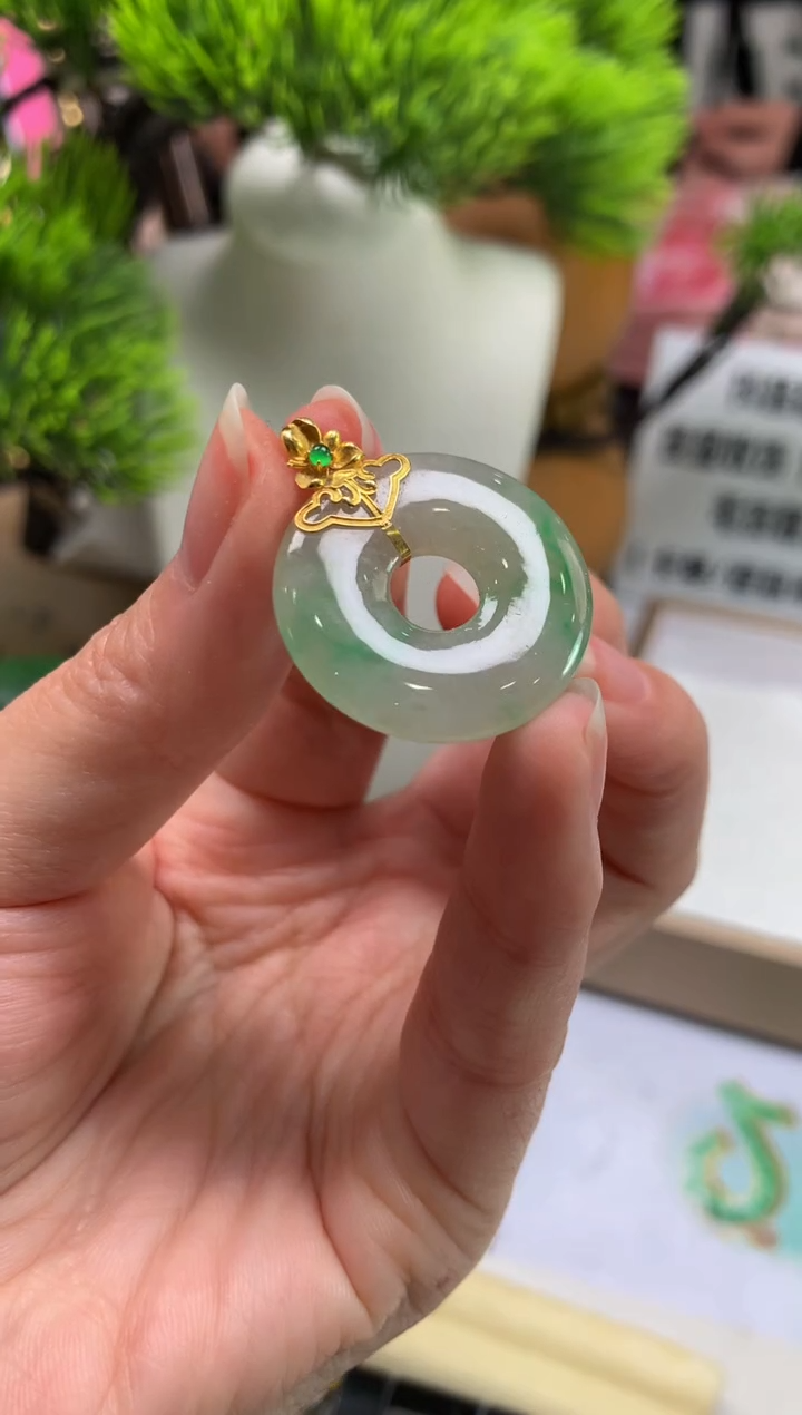 颈饰未镶嵌翡翠、****I---120560