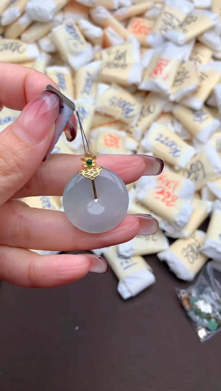 【闪购商品】翡翠挂件18K金镶嵌一