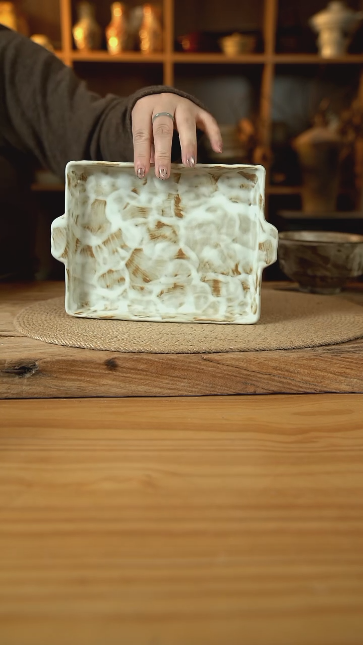 粉影系列的8英寸双耳烤盘1个