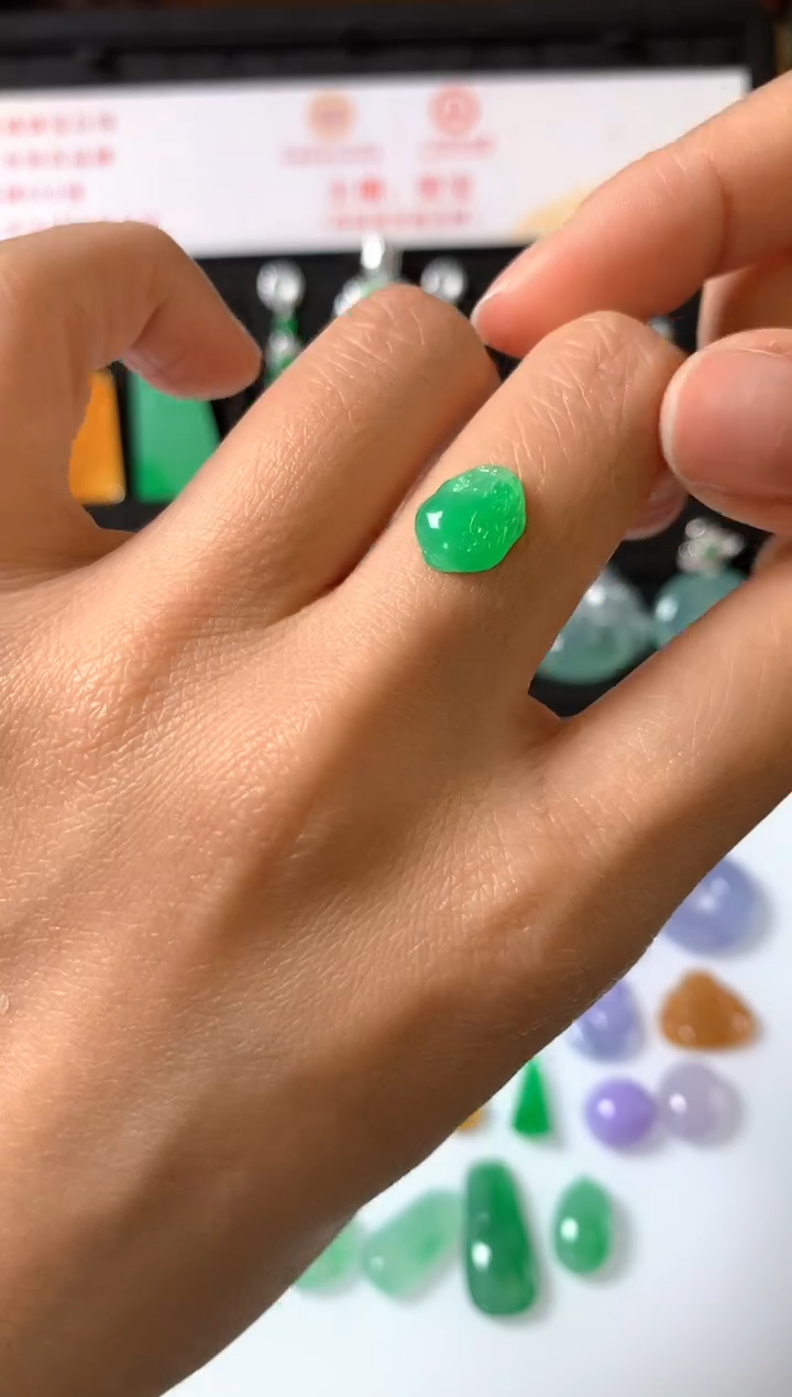 未镶嵌定制翡翠裸石（镶嵌定制）