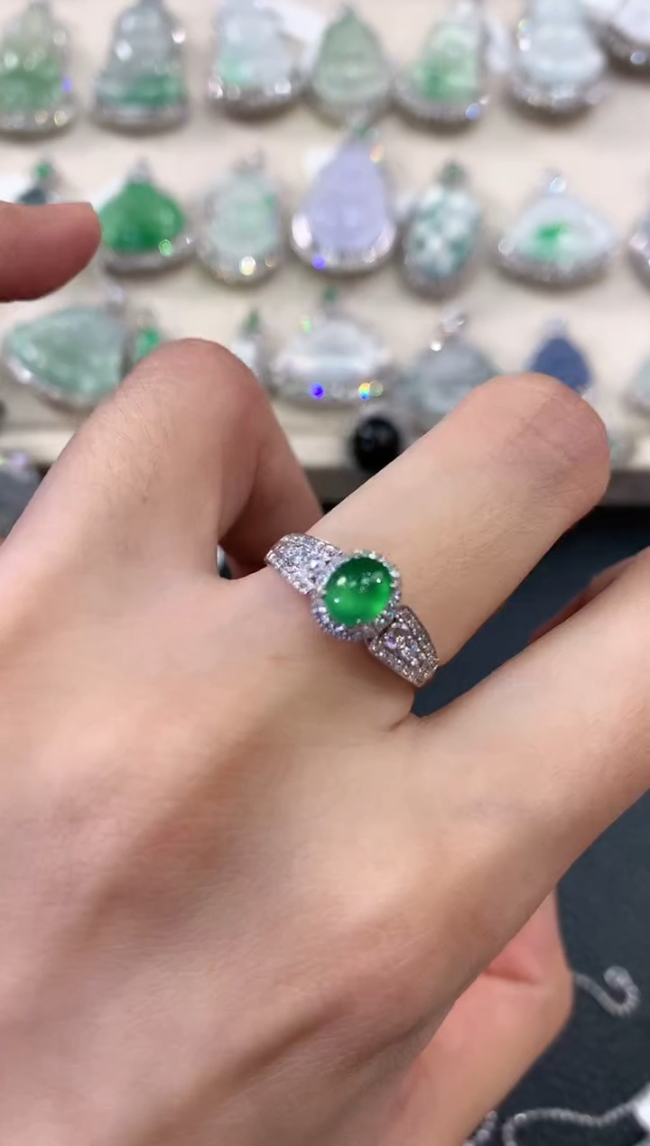 【闪购商品】翡翠戒指18K金镶嵌C71      