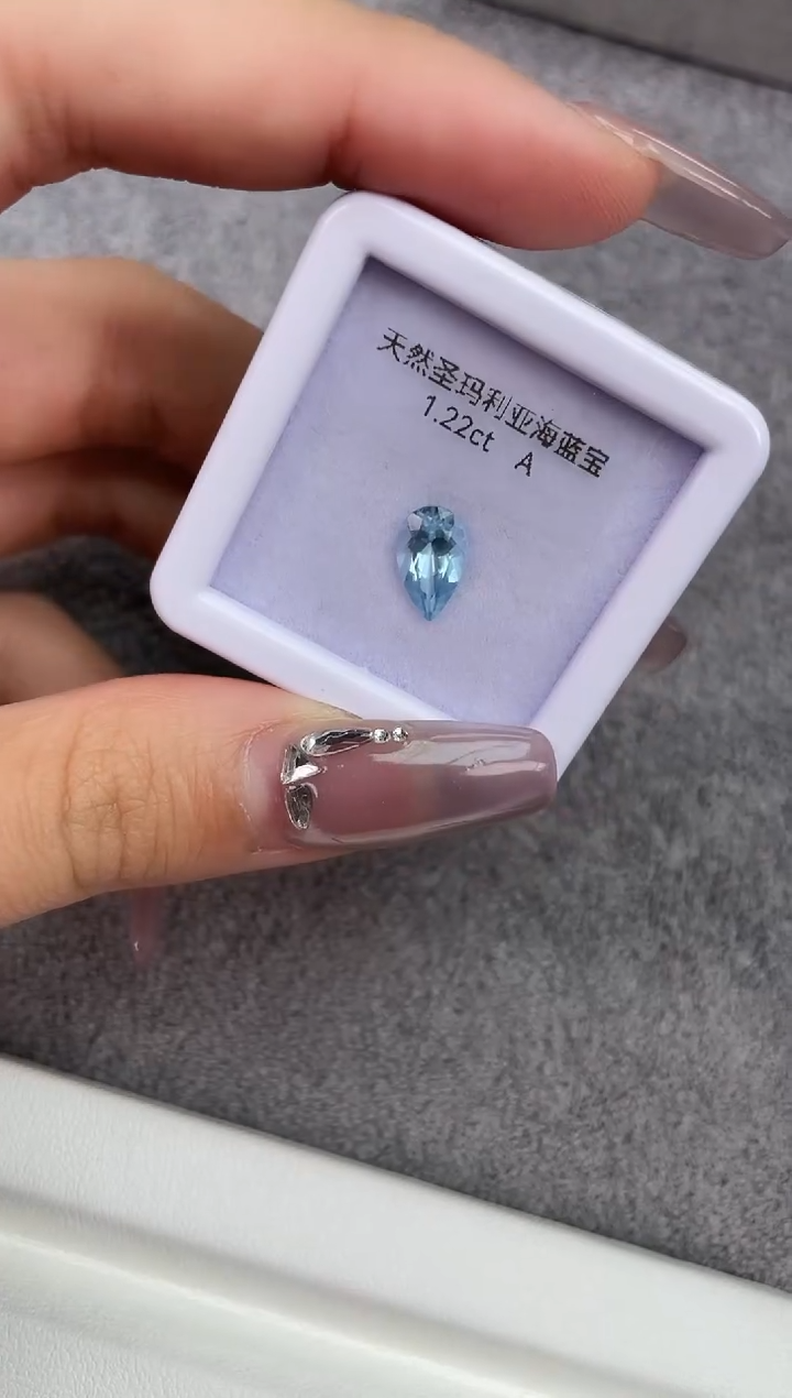 【闪购商品】海蓝宝石笔搁未镶嵌1.22克拉