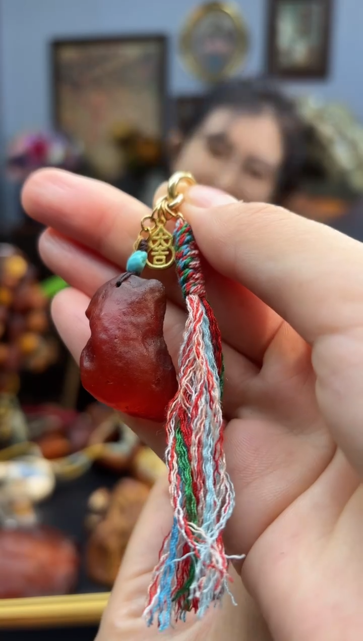 琥珀颈饰未镶嵌包挂