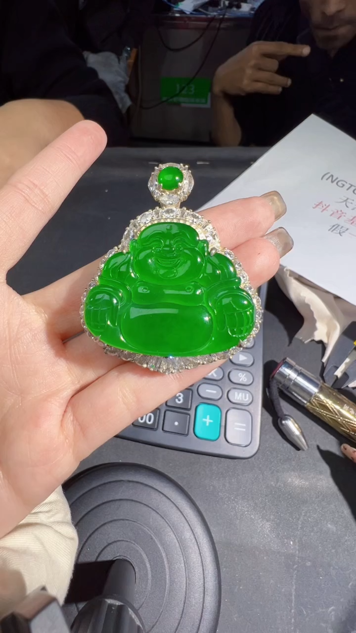 【闪购商品】定制翡翠未镶嵌佛公1