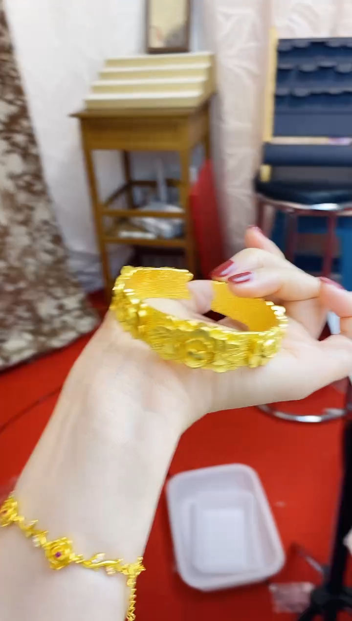 合金无054七朵牡丹手镯