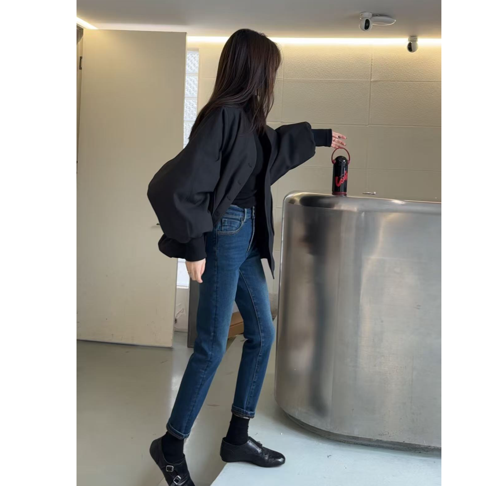 【欣名衣扬】一扣拉绒铅笔牛仔裤~素板显瘦蓝色薄绒铅笔小脚牛仔裤