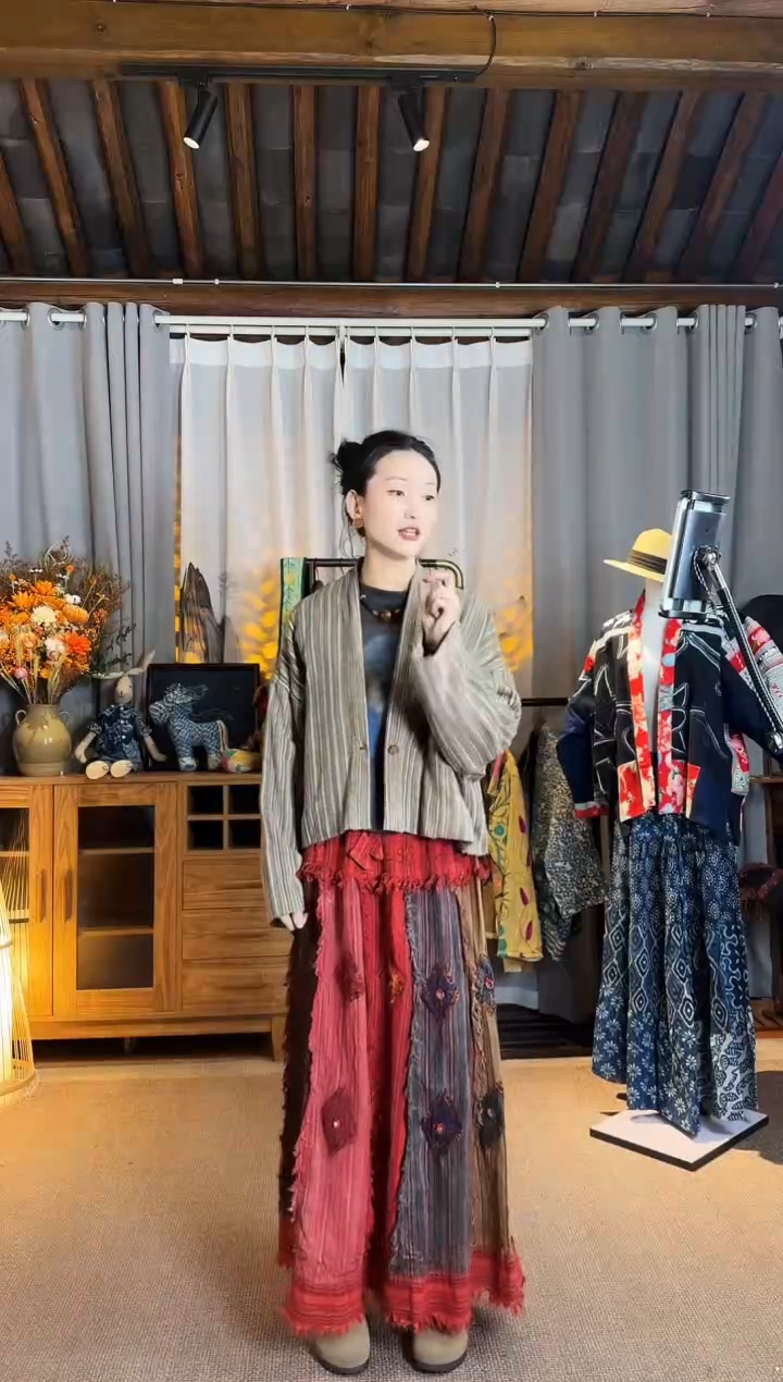 【闪购商品】设计师款刺绣裙子红