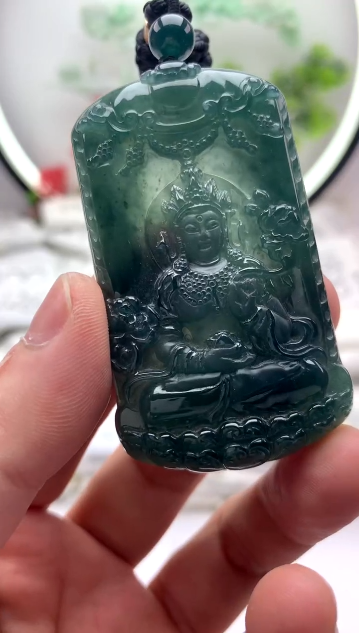 【闪购商品】翡翠颈饰未镶嵌大势至