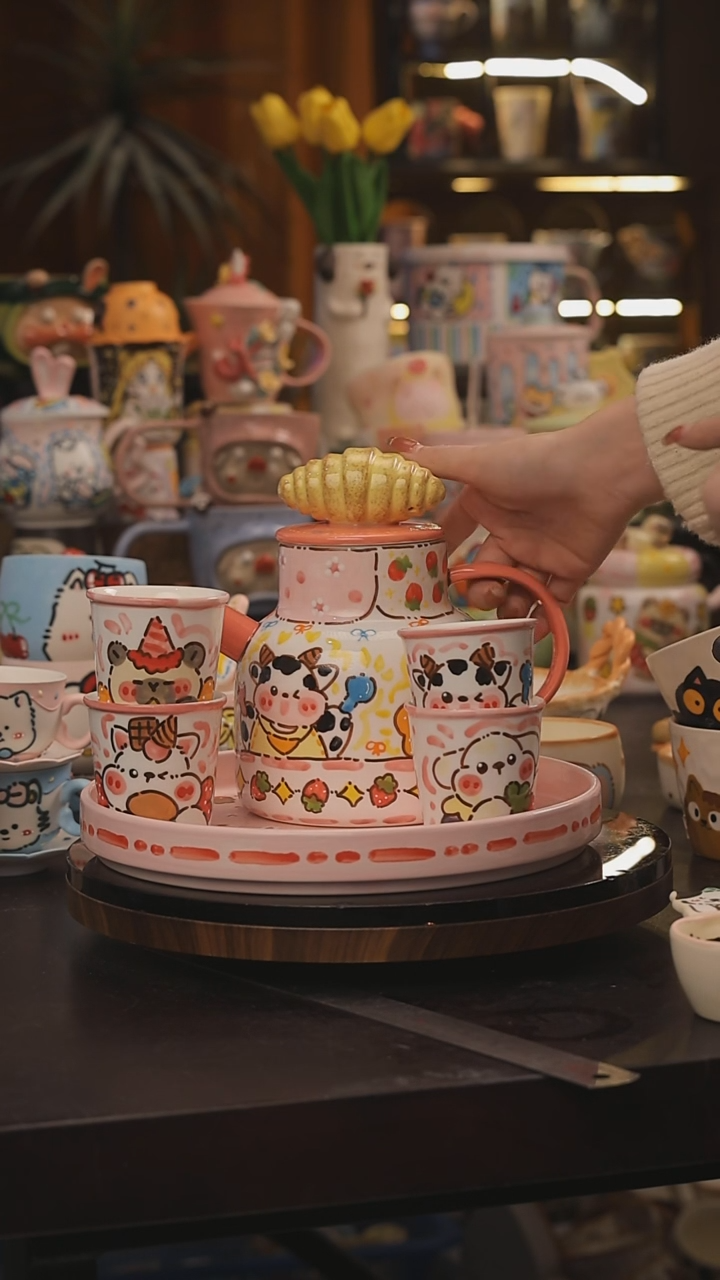 景德镇釉下彩绘设计师款式陶瓷