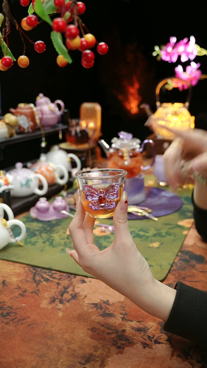 【闪购商品】紫色蝴蝶品茗杯60cc@@@@