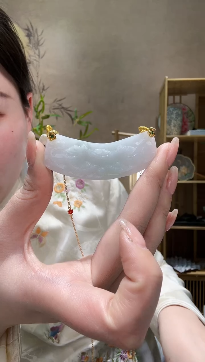 【闪购商品】翡翠颈饰未镶嵌吊坠