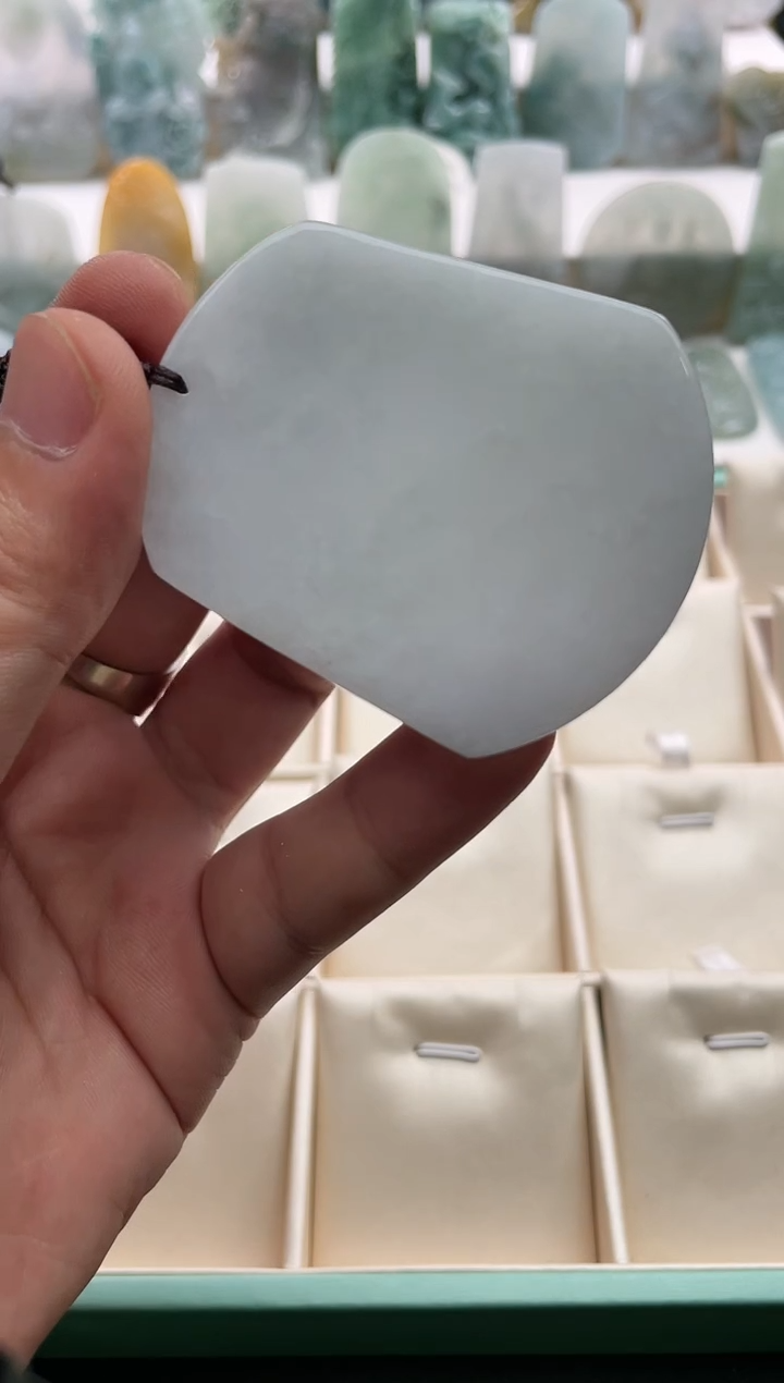 【闪购商品】翡翠颈饰未镶嵌..../2/12/ 89