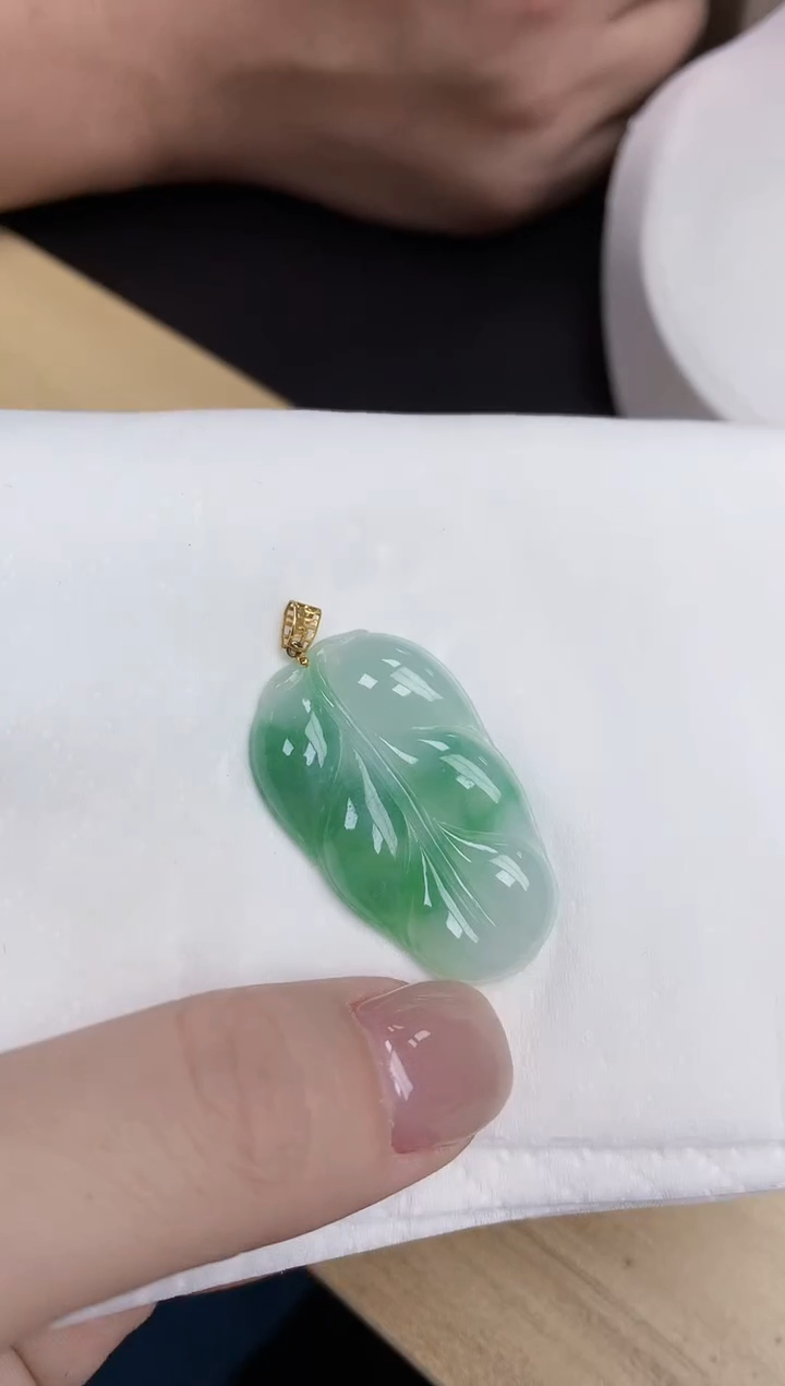 【闪购商品】翡翠颈饰18K金镶嵌天然缅甸翡翠A货