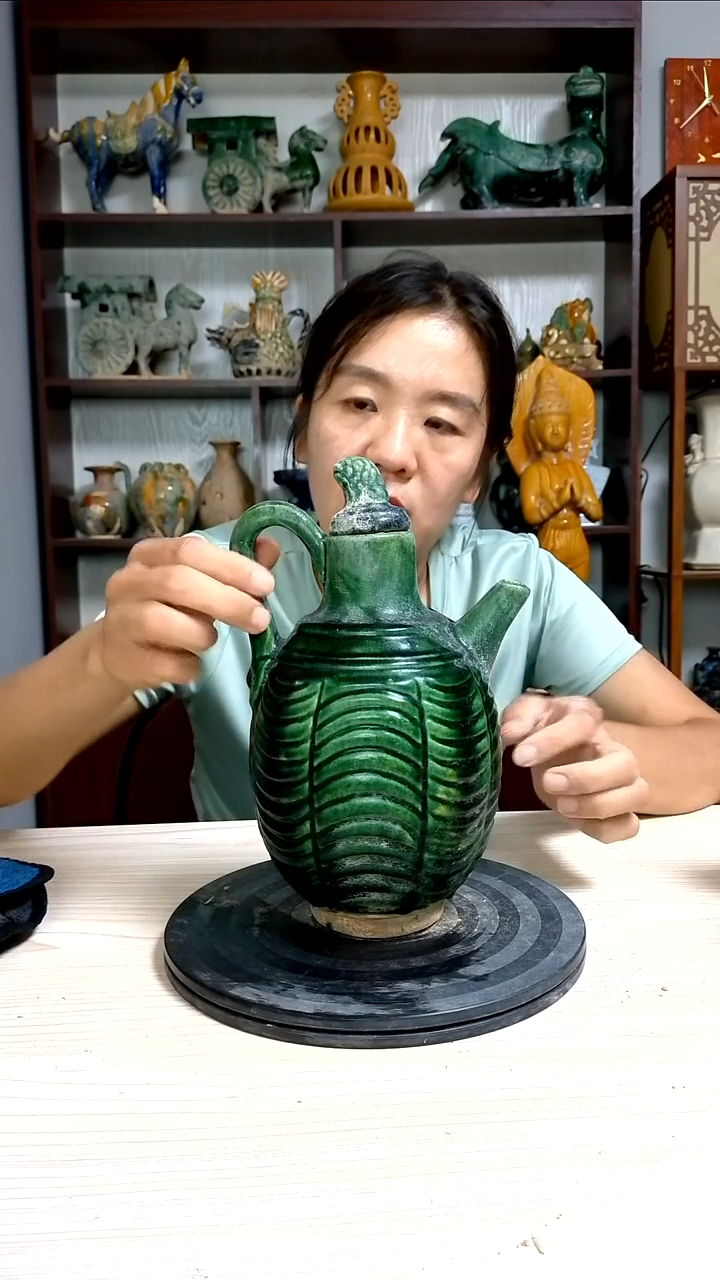 经典精美复古风格瓷器