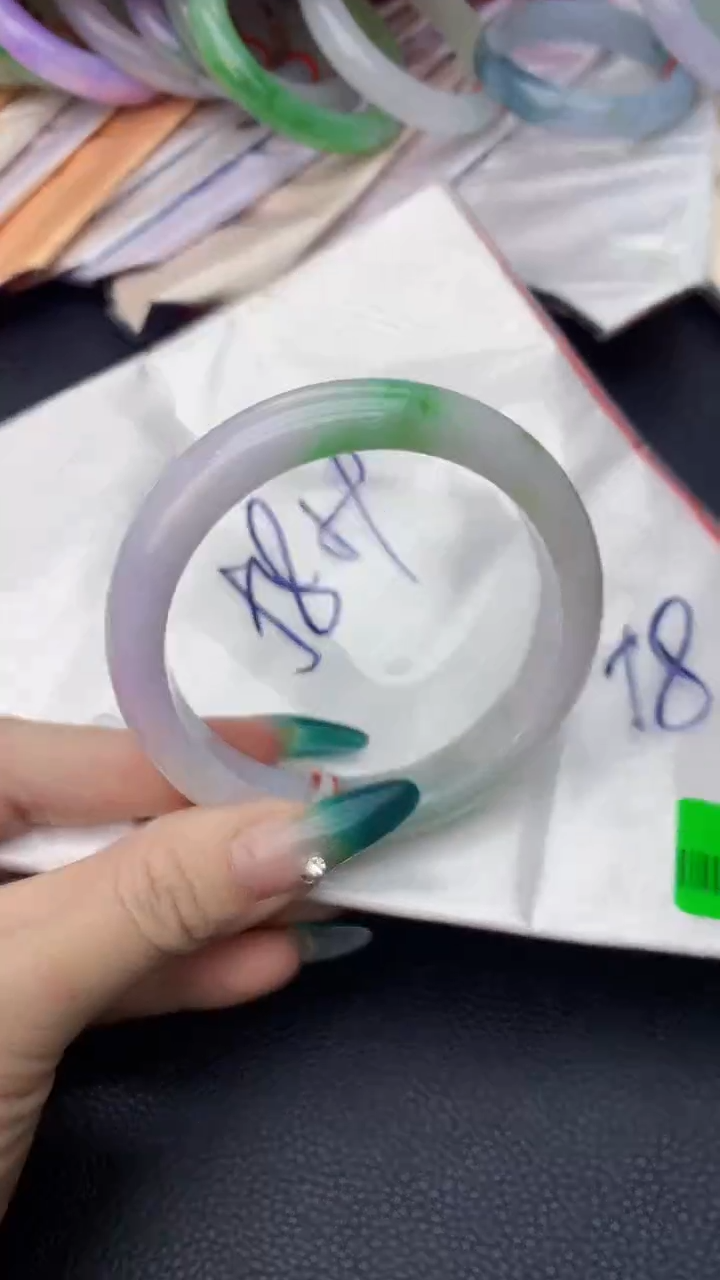 【闪购商品】翡翠手镯未镶嵌0431138369