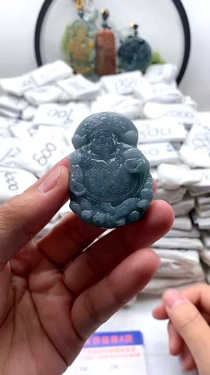 【闪购商品】翡翠颈饰未镶嵌财神【品质一般介意慎拍】