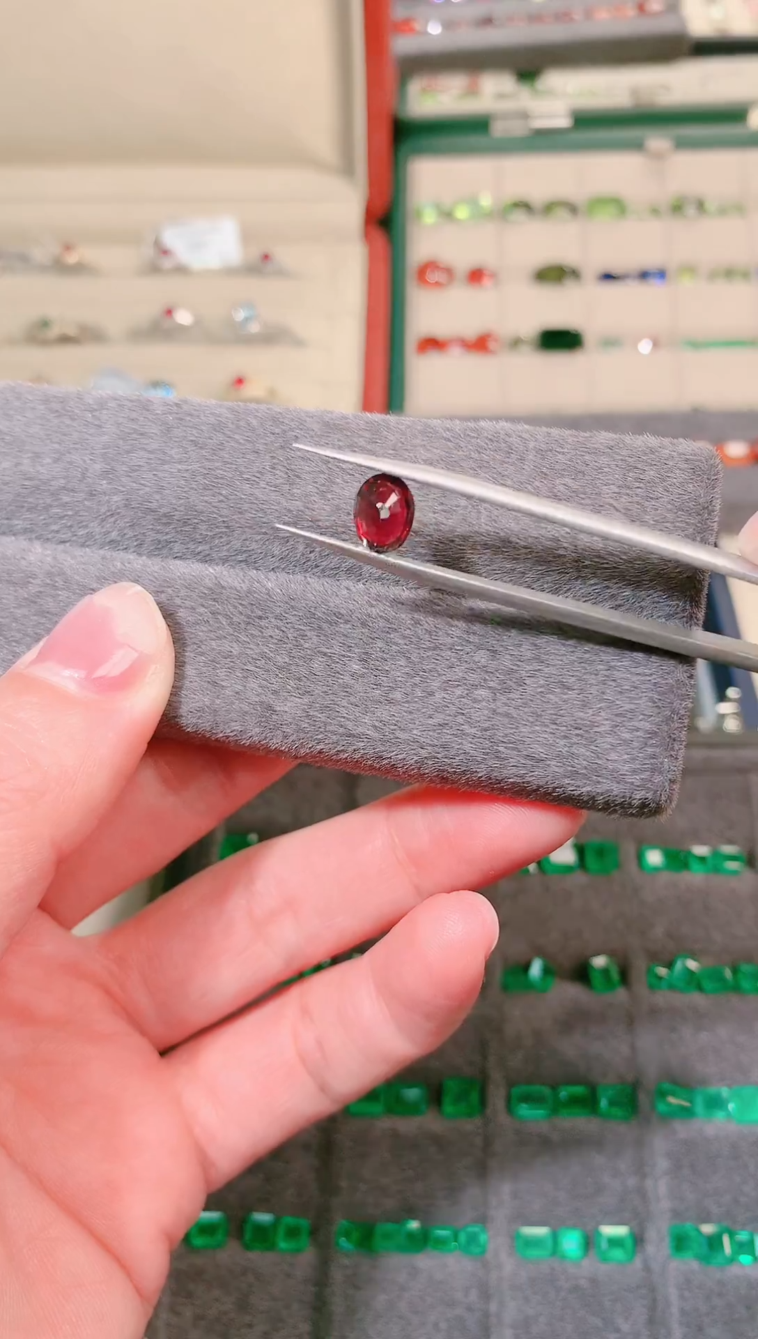 未镶嵌珠宝半成品石榴石2.07ct