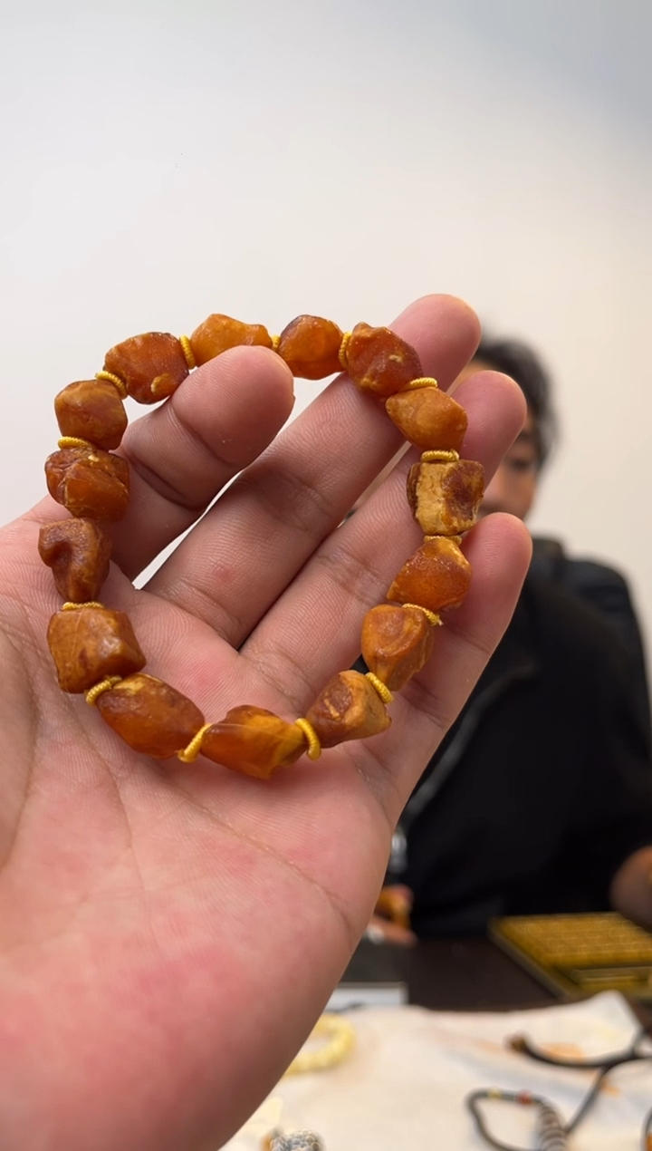 【闪购商品】蜜蜡手串未镶嵌噶玛家