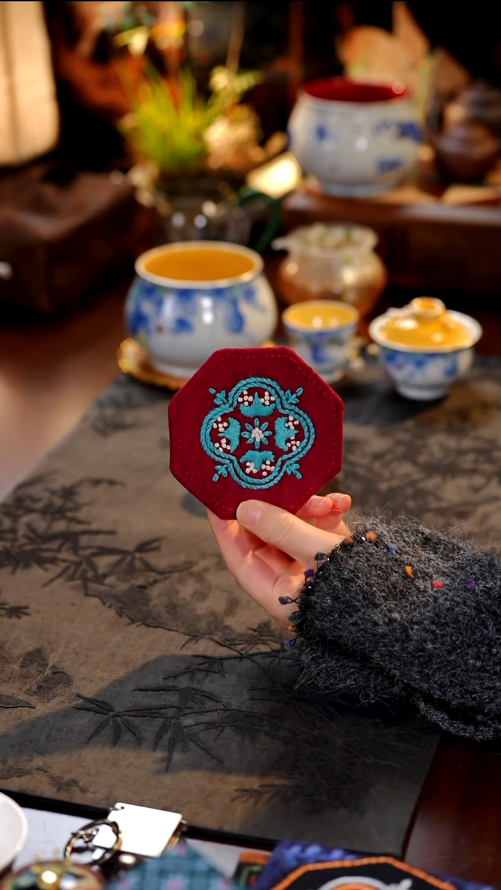 杯垫·············