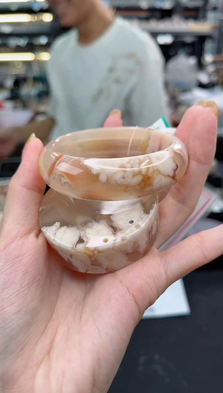 【闪购商品】石英质玉手镯未镶嵌56圈口（赠品镯心）3680849