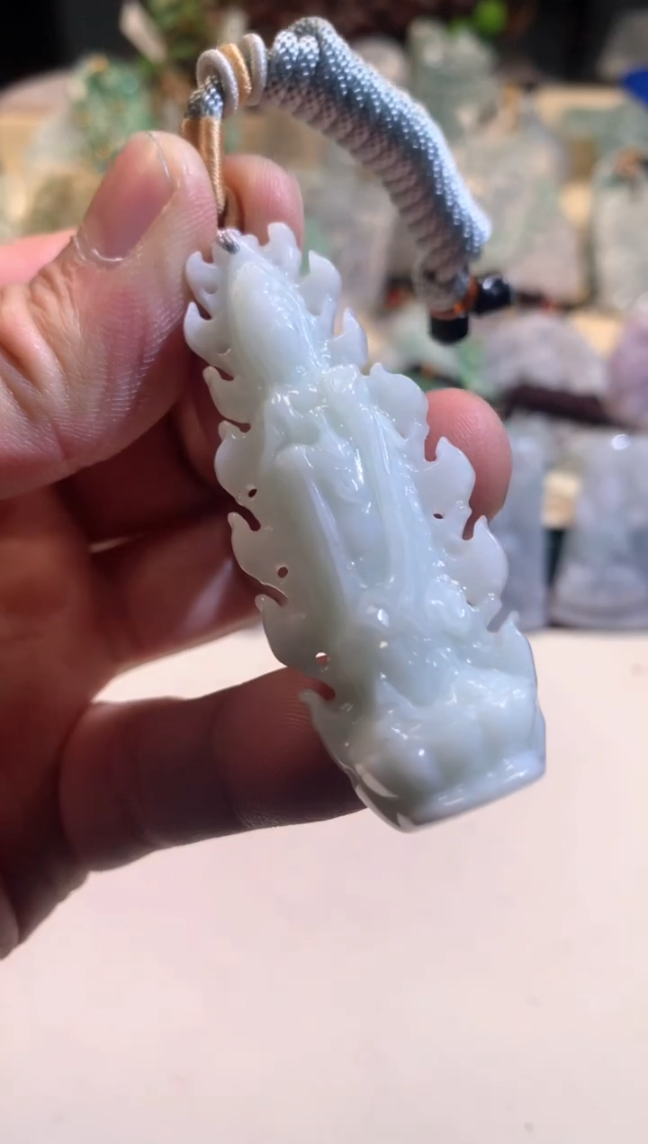 【闪购商品】翡翠颈饰未镶嵌02/09/296