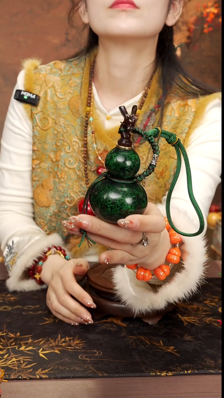 651--大漆开口小葫芦----178